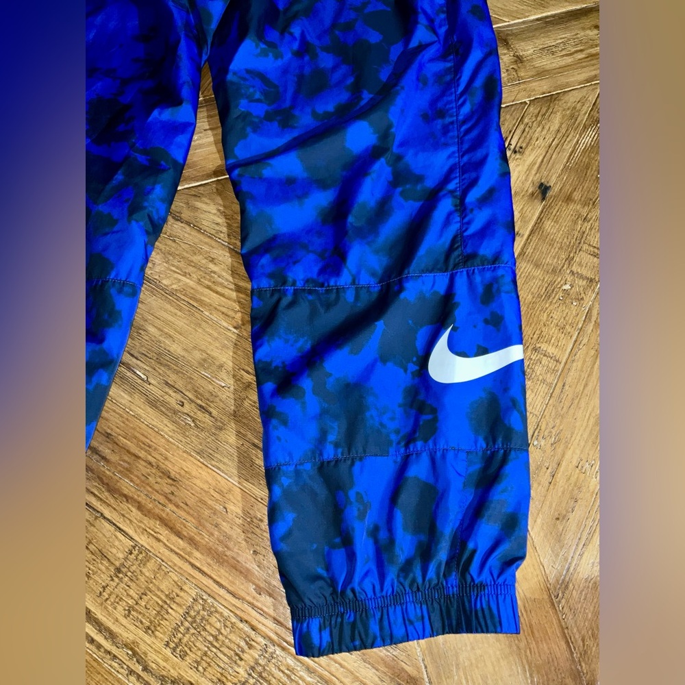 Nike USA Soccer lightweight jogger pants in size medium / like new - Picture 9 of 9